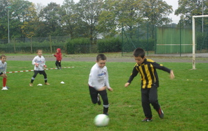 Maxence à la conquète du ballon