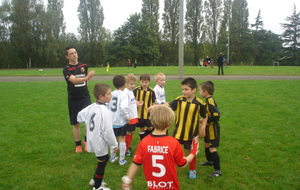 L'échange de  poignées de main en fin de match