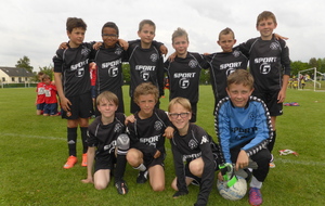 Equipe U11 FC Aubinois 2  Finaliste de la Coupe Pays saison 2014-2015Debout de G à D : Ethan, Malo, Hugo, Lucas, Matheo, Titouan Devant de G à D : Baptiste, Soren, Sacha, Ewen.
