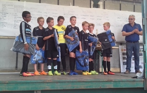 U11 Equipe 1 avec leur lot : un sac de sport !